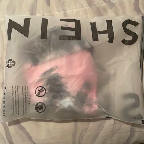 Tie Dye Criss Cross Halter 1X - Picture 6 of 6